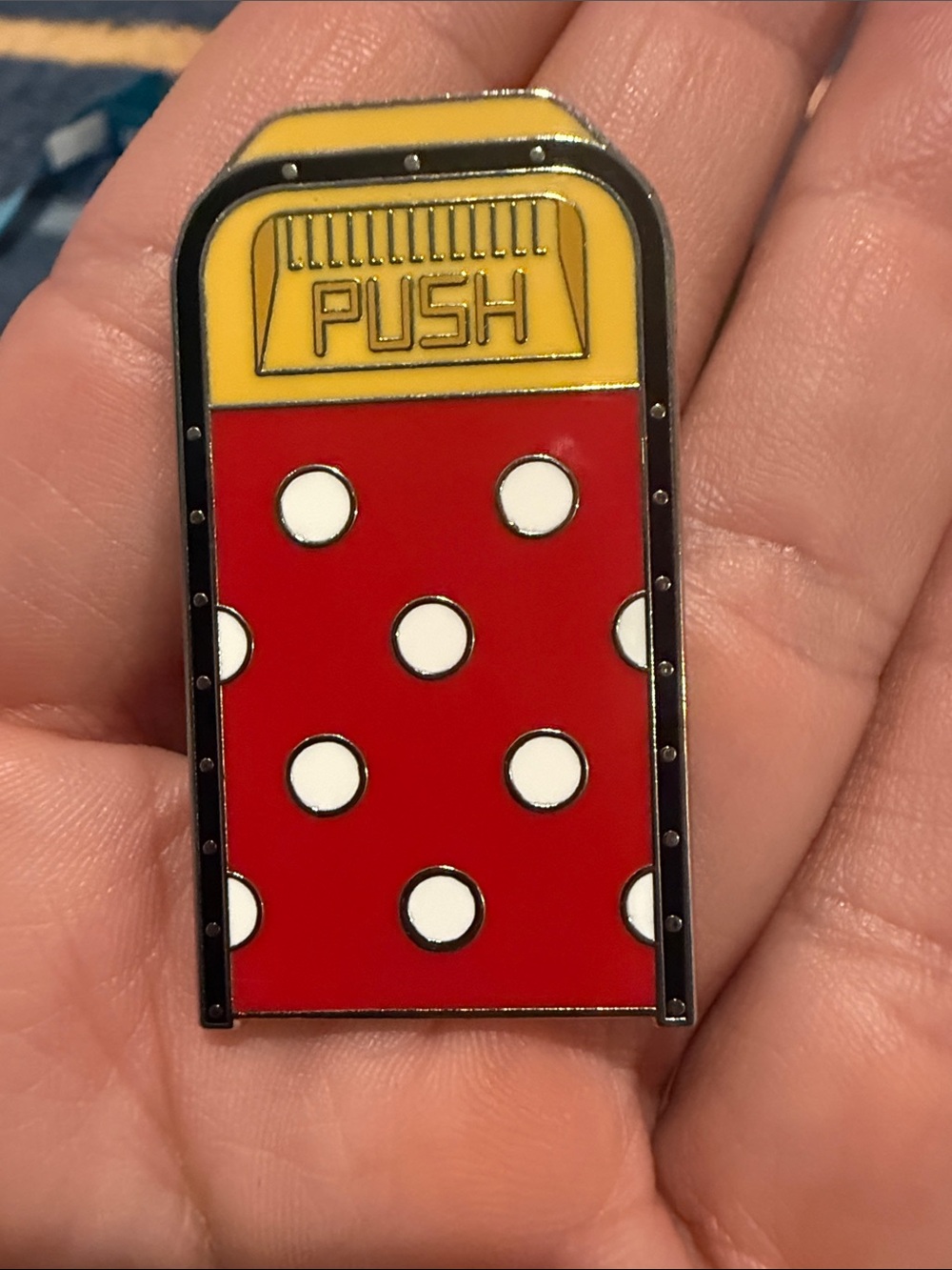 Disney Character Trash Bins Minnie Enamel pin